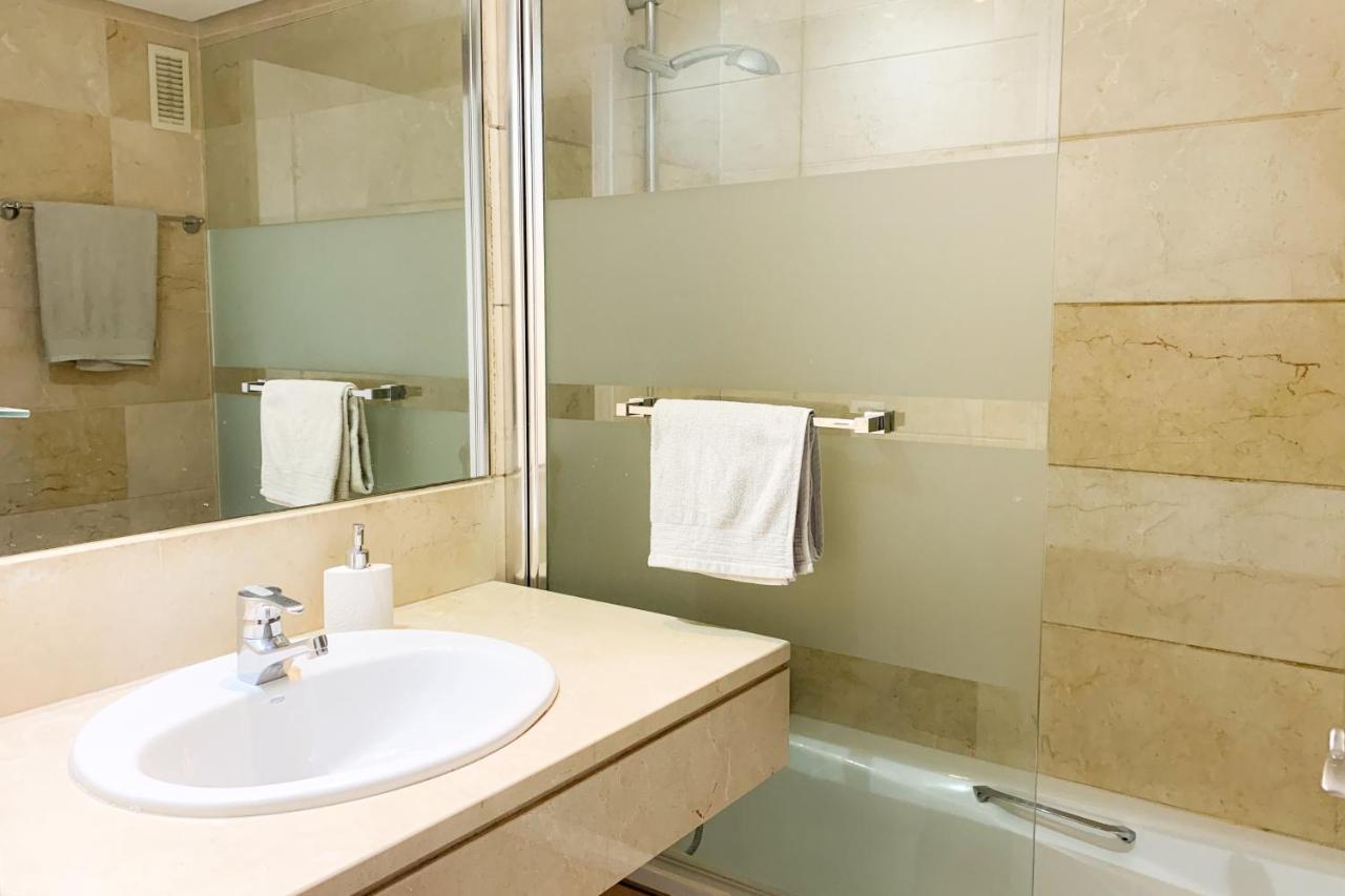 3 Room Lux Apt Puerto Banus-Terrace 5 Min To Beach Marbella Exterior foto